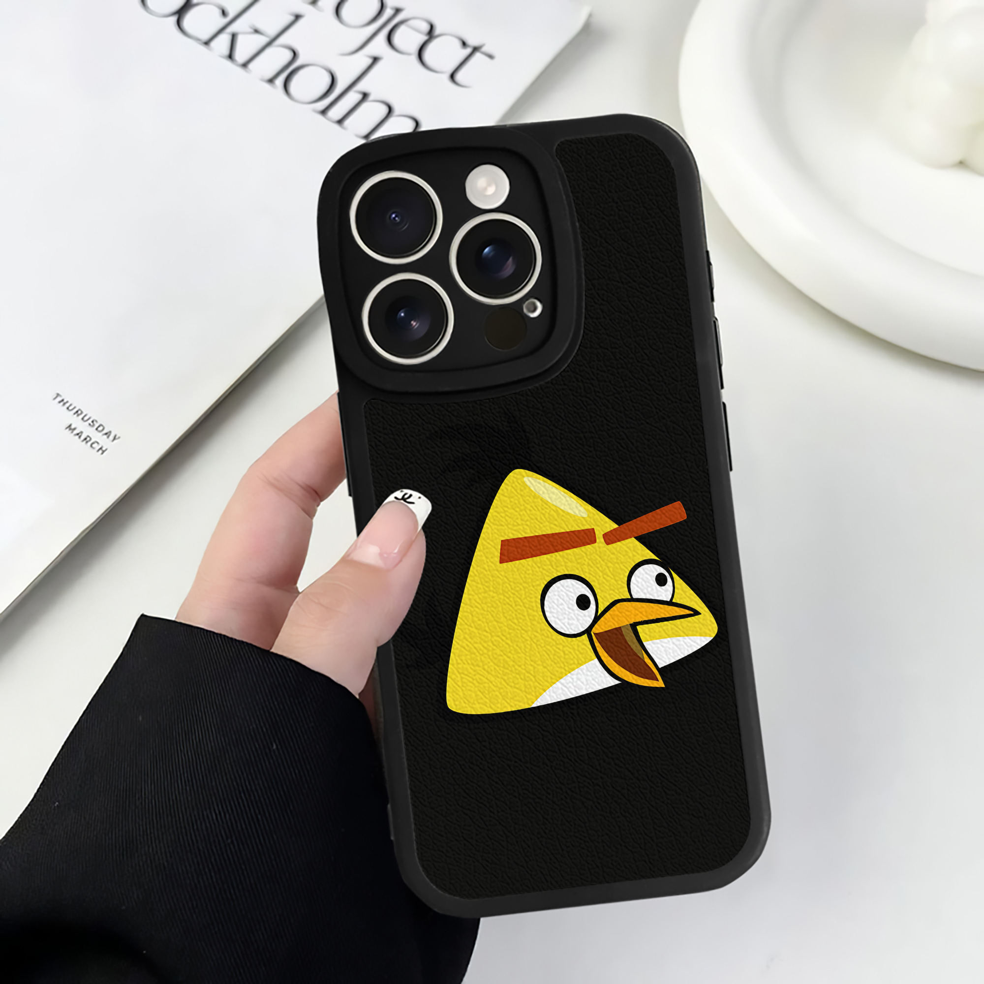 （画像用） Angry Birds アングリーバード 【iPhone 16シリーズ対応】シリコンスマホケース（レザー調） 材質：シリコン